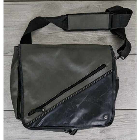 VTG Vintage Franklin Covey Green Nylon Laptop Computer Messenger Bag - Picture 1 of 7